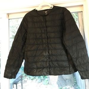 UNIQLO Ultra light down black puff jacket